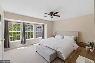 23098 Fontwell Square, Sterling, VA 20166 - Photo 21