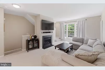 23098 Fontwell Square, Sterling, VA 20166 - Photo 11