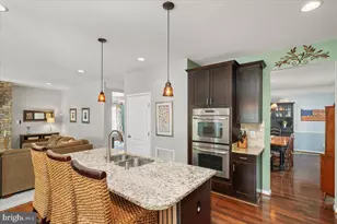 25030 Graywacke Dr, Aldie, VA 20105 - Photo 15