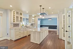10865 Monticello Ct, Great Falls, VA 22066 - Photo 9