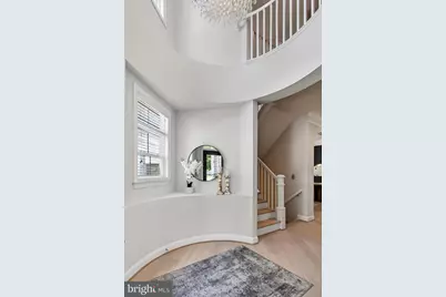 22810 Courtland Park Drive, Brambleton, VA 20148 - Photo 5