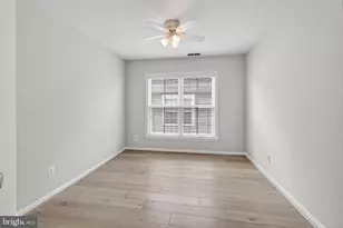 22810 Courtland Park Dr, Brambleton, VA 20148 - Photo 49