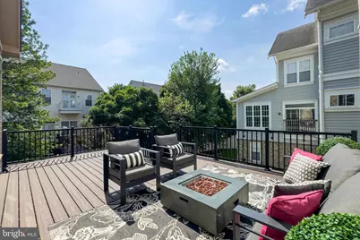22810 Courtland Park Drive, Brambleton, VA 20148 - Photo 25