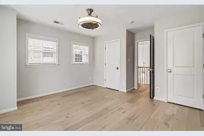 22810 Courtland Park Drive, Brambleton, VA 20148 - Photo 57