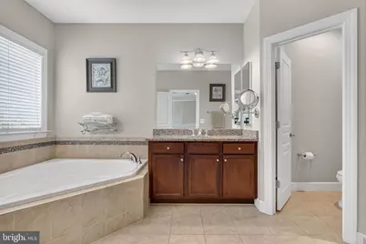 15631 Avebury Manor Place, Leesburg, VA 20176 - Photo 27