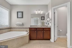 15631 Avebury Manor Pl, Leesburg, VA 20176 - Photo 27