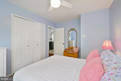 212 W Meadowland Lane W, Sterling, VA 20164 - Photo 41