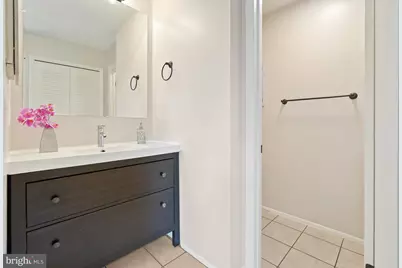 212 W Meadowland Lane W, Sterling, VA 20164 - Photo 45
