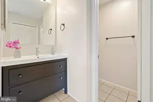 212 W Meadowland Ln W, Sterling, VA 20164 - Photo 45