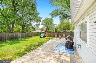 212 W Meadowland Ln W, Sterling, VA 20164 - Photo 47