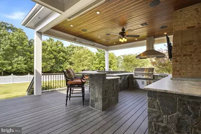 43154 Meadow Grove Drive, Ashburn, VA 20147 - Photo 95