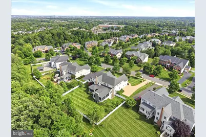 43154 Meadow Grove Drive, Ashburn, VA 20147 - Photo 21