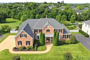 43154 Meadow Grove Dr, Ashburn, VA 20147 - Photo 1