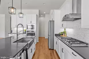 1122 Laconian St SE, Leesburg, VA 20175 - Photo 17