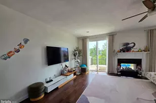 42259 Riggins Ridge, Ashburn, VA 20148 - Photo 5