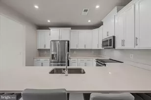 20316 Newfoundland Sq, Ashburn, VA 20147 - Photo 9