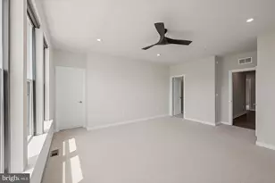 20316 Newfoundland Sq, Ashburn, VA 20147 - Photo 15