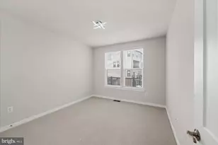 20316 Newfoundland Sq, Ashburn, VA 20147 - Photo 23