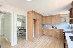 501 Tavenner Ct, Sterling, VA 20164 - Photo 13
