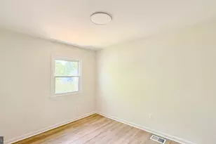 501 Tavenner Ct, Sterling, VA 20164 - Photo 23