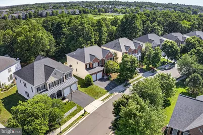 25670 S Village Drive, Chantilly, VA 20152 - Photo 5