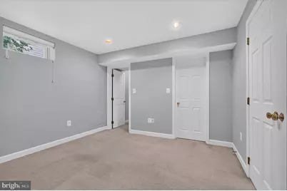 25670 S Village Drive, Chantilly, VA 20152 - Photo 43
