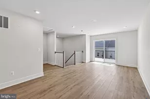 42200 Shining Star Sq, Ashburn, VA 20148 - Photo 37