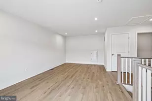 42200 Shining Star Sq, Ashburn, VA 20148 - Photo 35