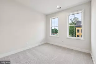 42200 Shining Star Sq, Ashburn, VA 20148 - Photo 33