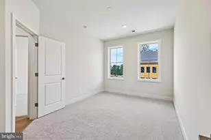 42200 Shining Star Sq, Ashburn, VA 20148 - Photo 29