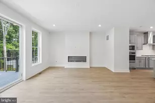 42227 Picasso Sq, Ashburn, VA 20148 - Photo 11