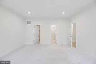 42227 Picasso Sq, Ashburn, VA 20148 - Photo 37