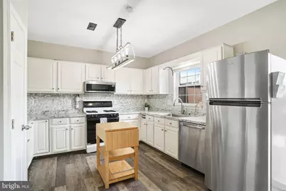 122 Goldsworth Terrace SW, Leesburg, VA 20175 - Photo 5