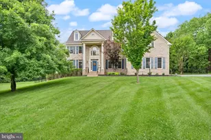 39716 Golden Springs Ct, Hamilton, VA 20158 - Photo 1
