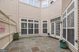 42719 Explorer Dr, Brambleton, VA 20148 - Photo 41