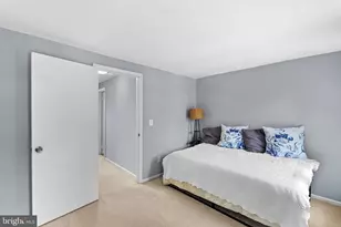 13 Fairmont Pl, Sterling, VA 20165 - Photo 15