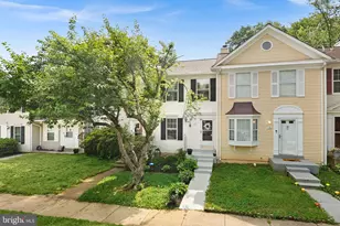 13 Fairmont Pl, Sterling, VA 20165 - Photo 3