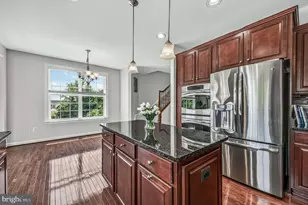 25220 Prairie Fire Square, Aldie, VA 20105 - Photo 19