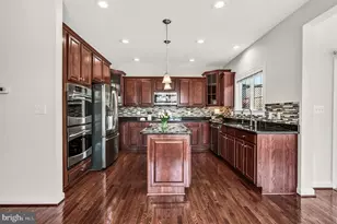 25220 Prairie Fire Square, Aldie, VA 20105 - Photo 15