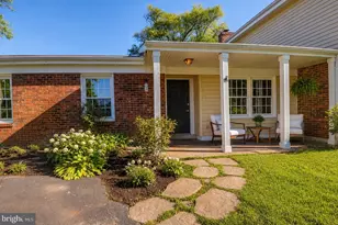 413 Harding Ct, Sterling, VA 20164 - Photo 1