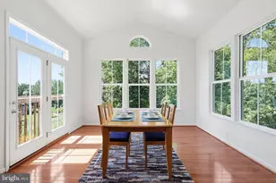 26867 Barnsley Pl, Chantilly, VA 20152 - Photo 15