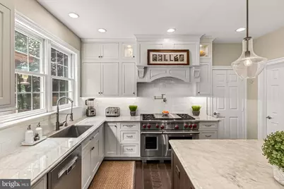 11329 Stonehouse Place, Sterling, VA 20165 - Photo 25