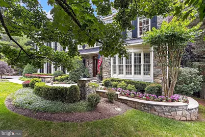 11329 Stonehouse Place, Sterling, VA 20165 - Photo 11