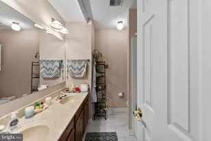14 Stafford Ct, Sterling, VA 20165 - Photo 19
