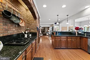 14 Stafford Ct, Sterling, VA 20165 - Photo 11