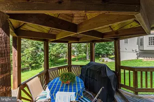 14 Stafford Ct, Sterling, VA 20165 - Photo 33