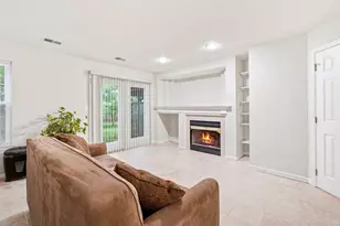 43533 Laidlow St, Chantilly, VA 20152 - Photo 3