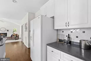 21499 Golden Autumn Pl, Broadlands, VA 20148 - Photo 25