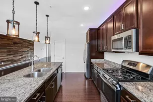 1210 Ribbon Limestone Terrace SE, Leesburg, VA 20175 - Photo 17
