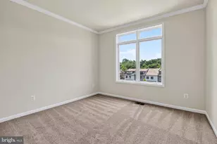 1210 Ribbon Limestone Terrace SE, Leesburg, VA 20175 - Photo 33